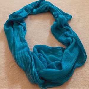 Aqua scarf - add to a 3+ bundle & get it FREE!